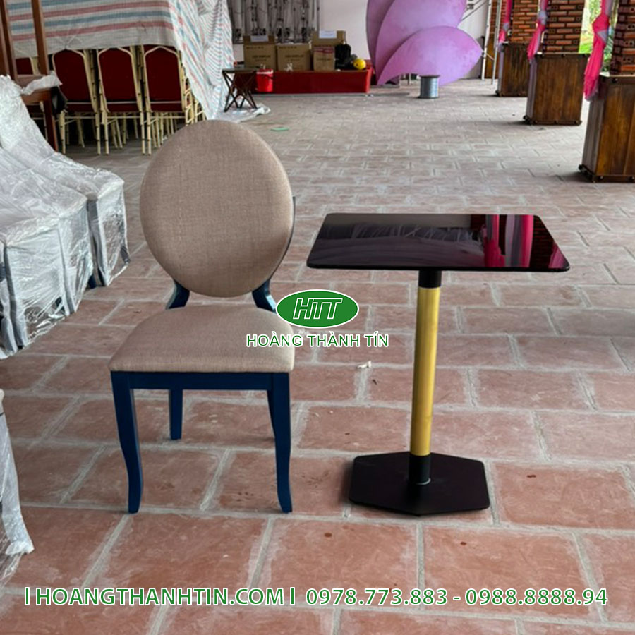 Bàn ghế gỗ nệm nhà hàng HTT 64