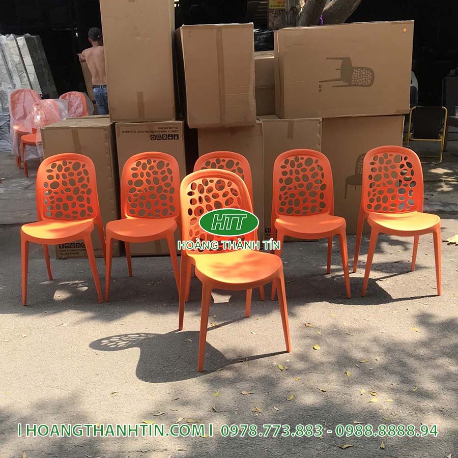 Ghế nhựa đúc nguyên khối HTT 13