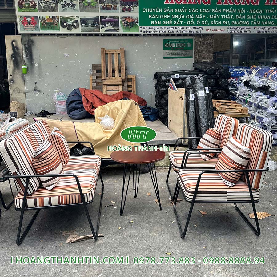 Sofa sắt nệm HTT 9
