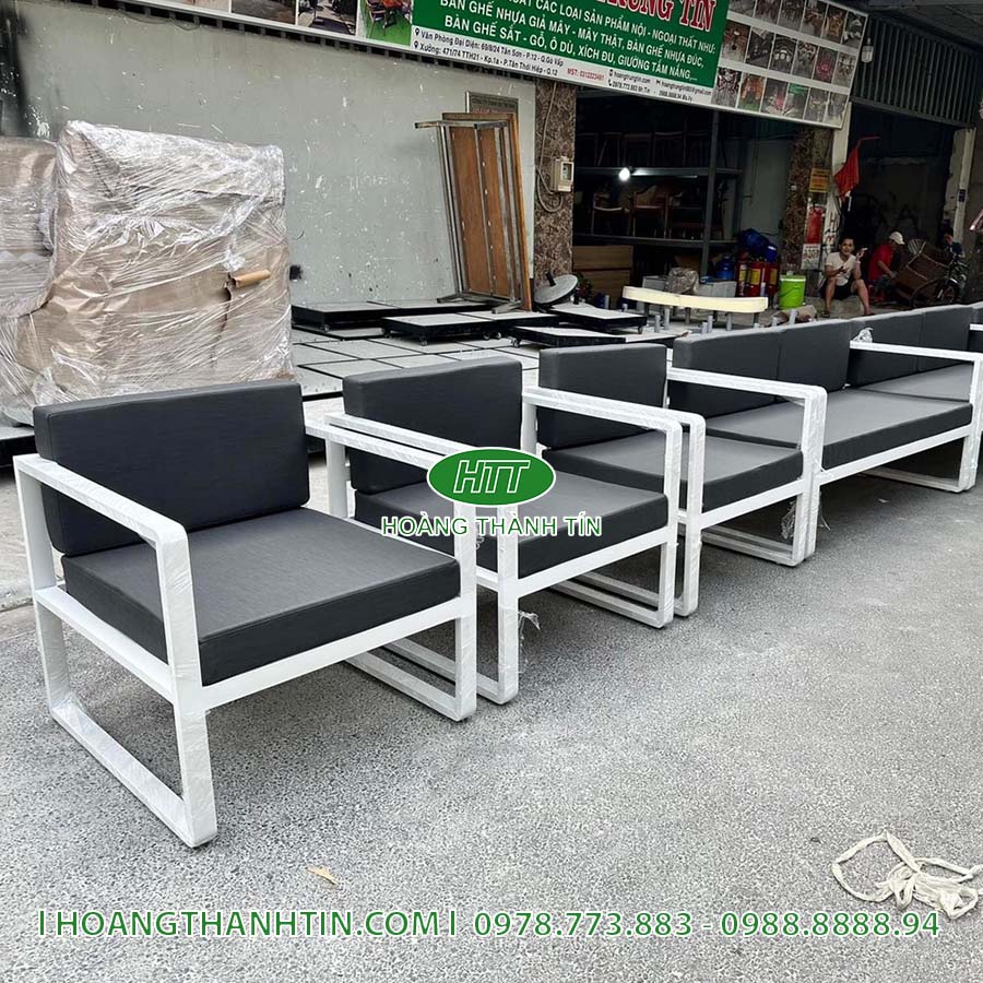 Sofa sắt nệm HTT 11