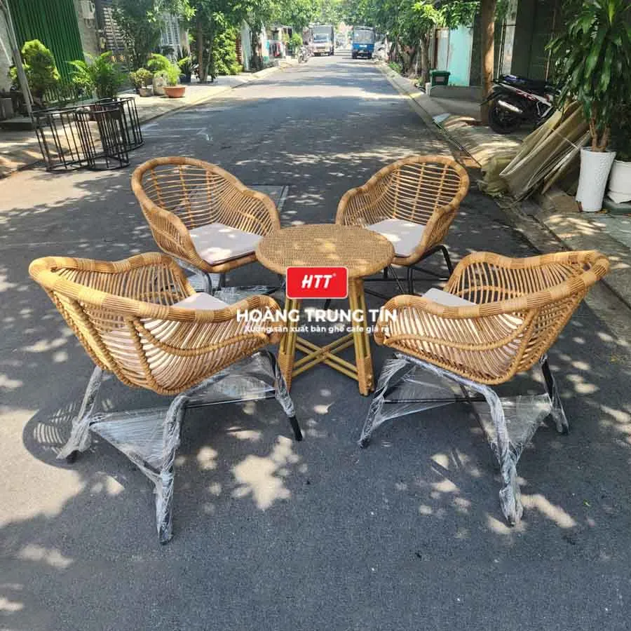 trang-chu/anh-thucte/ban-ghe-nhau-gia-may-bgm022.webp