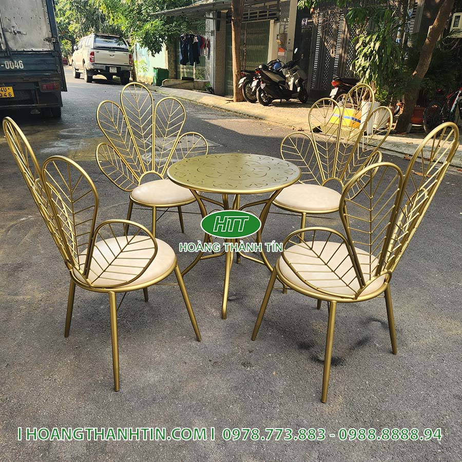 Bàn ghế sắt nệm HTT 1