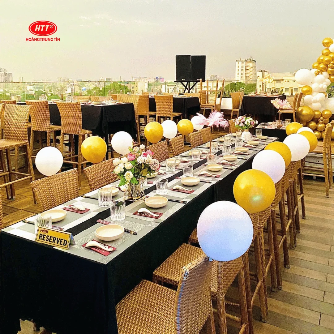Han Sky Garden – Quận 3, TP.HCM - hạng mục bàn ghế ngoài trời