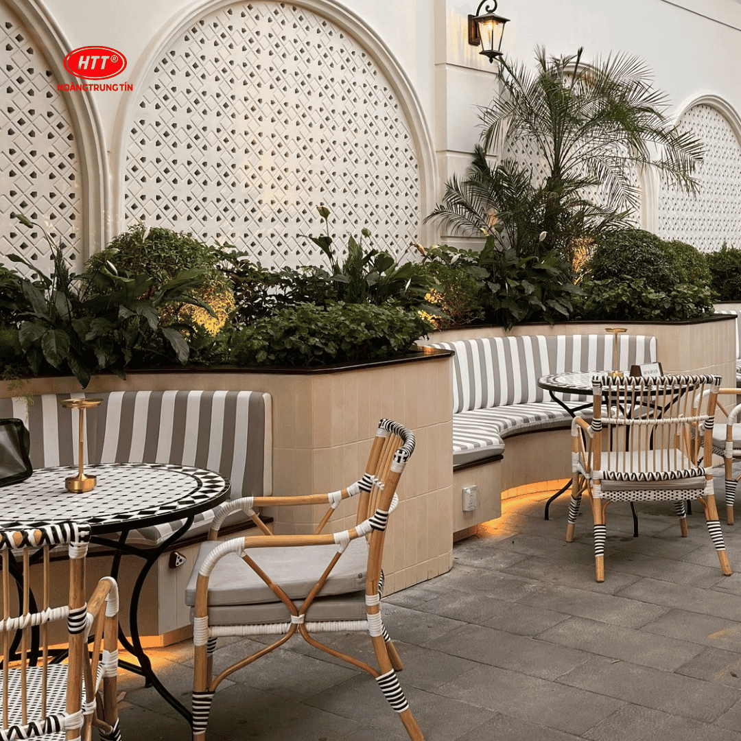 Noire Cafe & Bistro – Quận 1, TP.HCM - hình ảnh thực tế