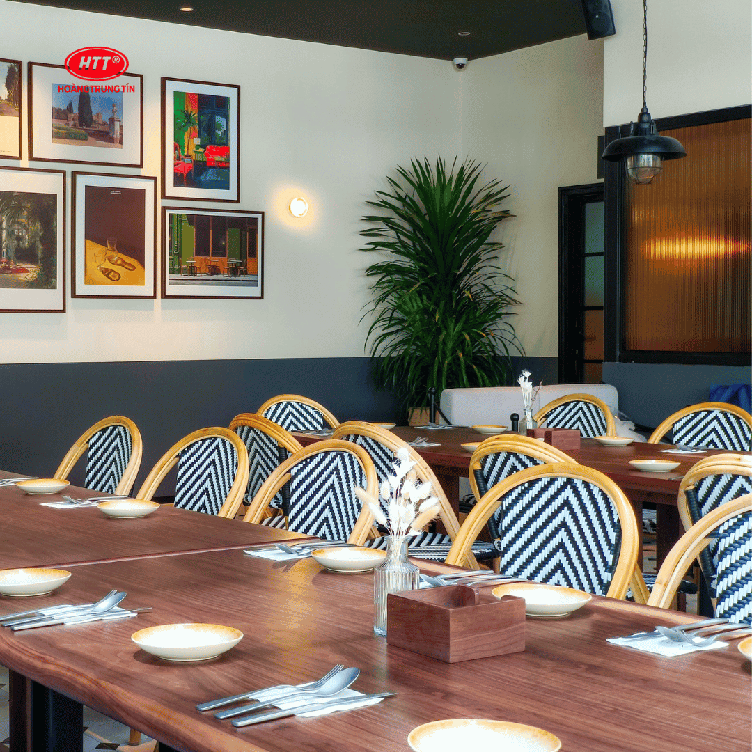 Noire Cafe & Bistro – Quận 1, TP.HCM - hình ảnh thực tế